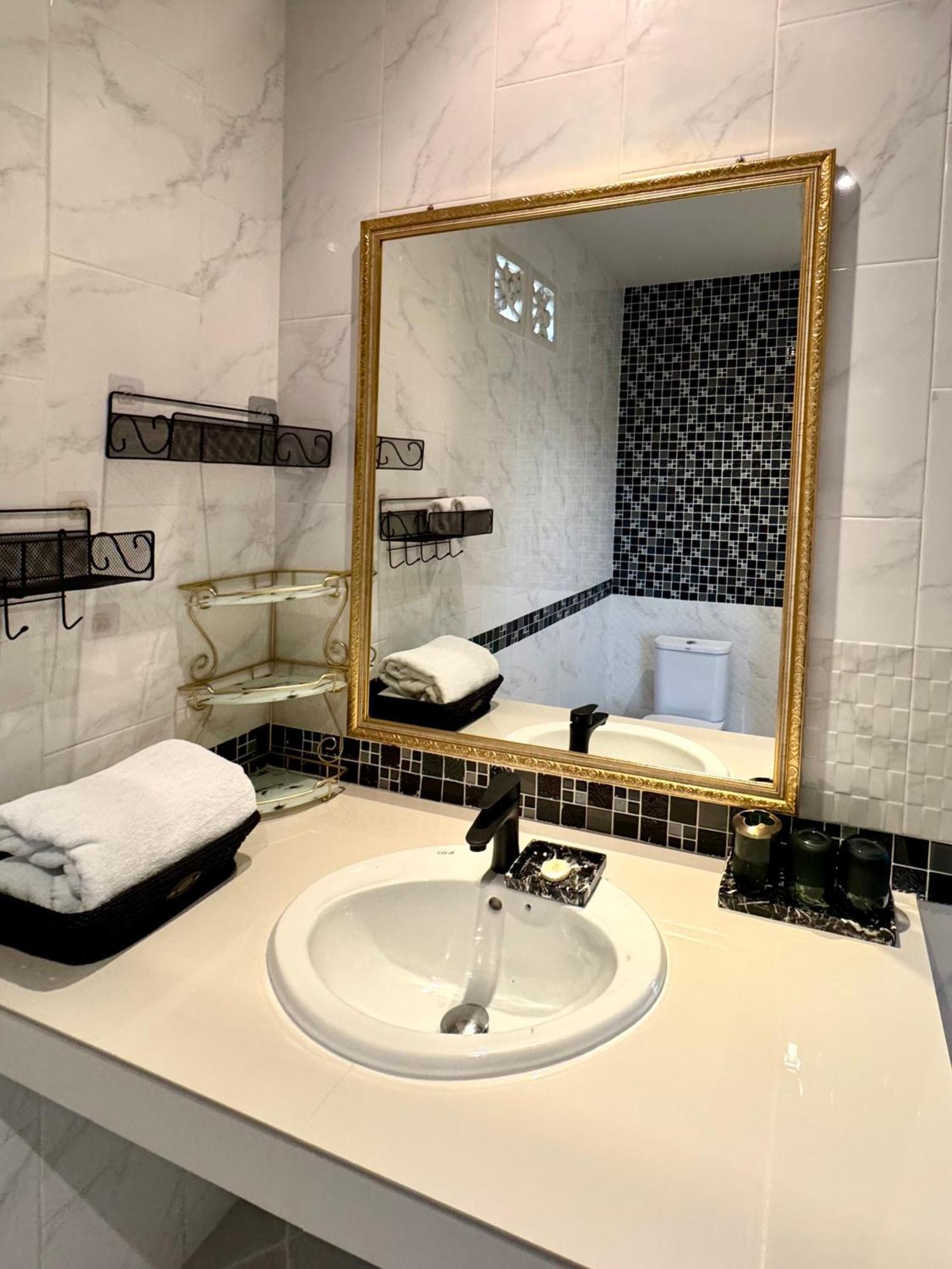 Klong Muang Beach Apartment Eksteriør bilde